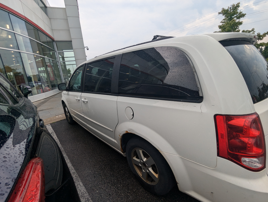 2011 Dodge Grand Caravan - photo 3