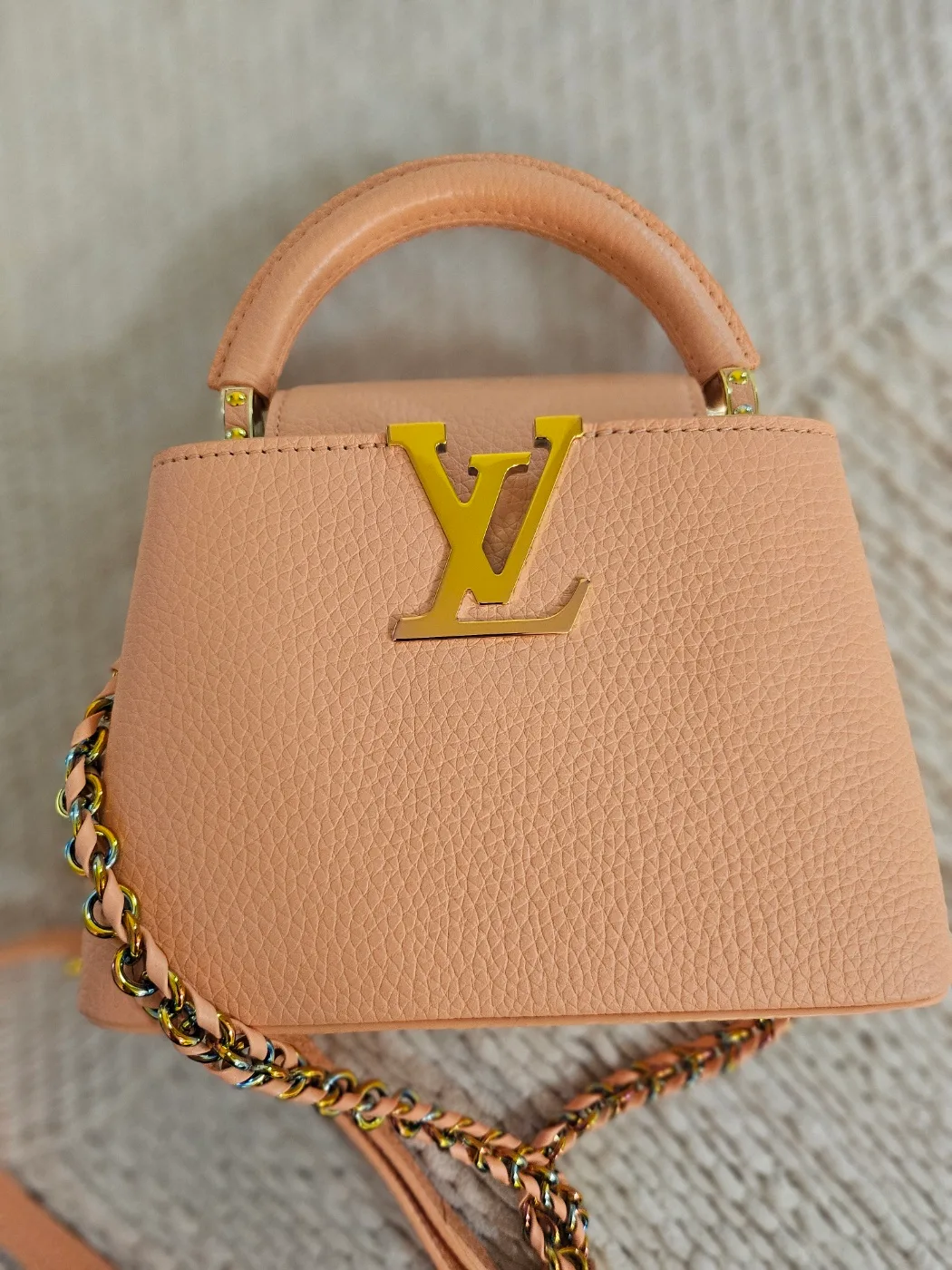 Louis Vuitton Capucines Mini Apricot M22606 image indicator(6)