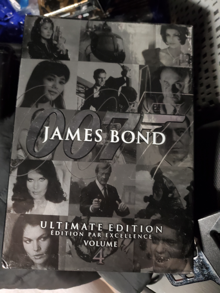 James Bond Ultimate Edition DVD Set Volumes 1-4 - photo 4
