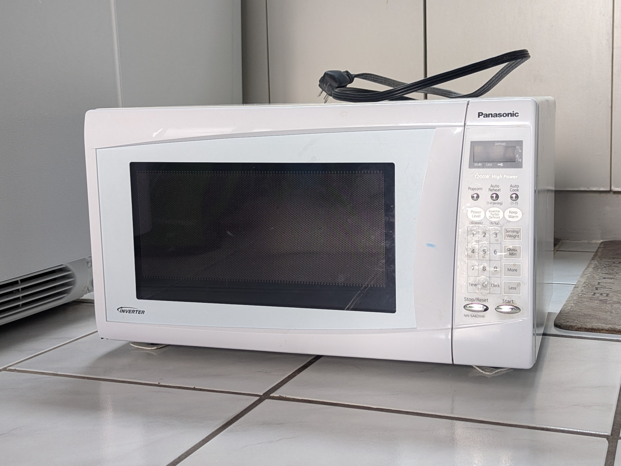 Panasonic Invertor 1200W Microwave