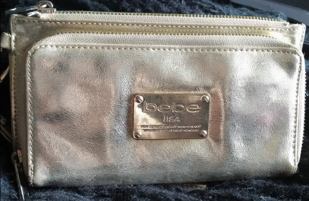 Wallets - Guess, Coach & Bebe image indicator(3)