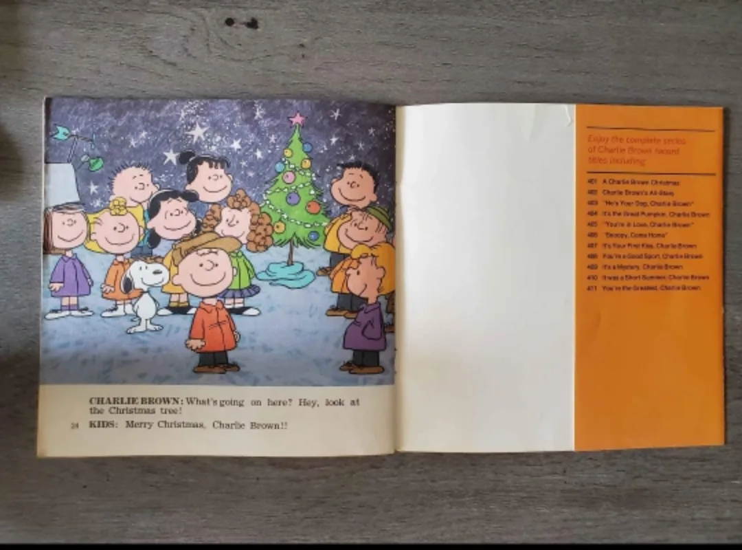 Vintage (1977) A Charlie Brown Christmas Read-along Book image indicator(3)