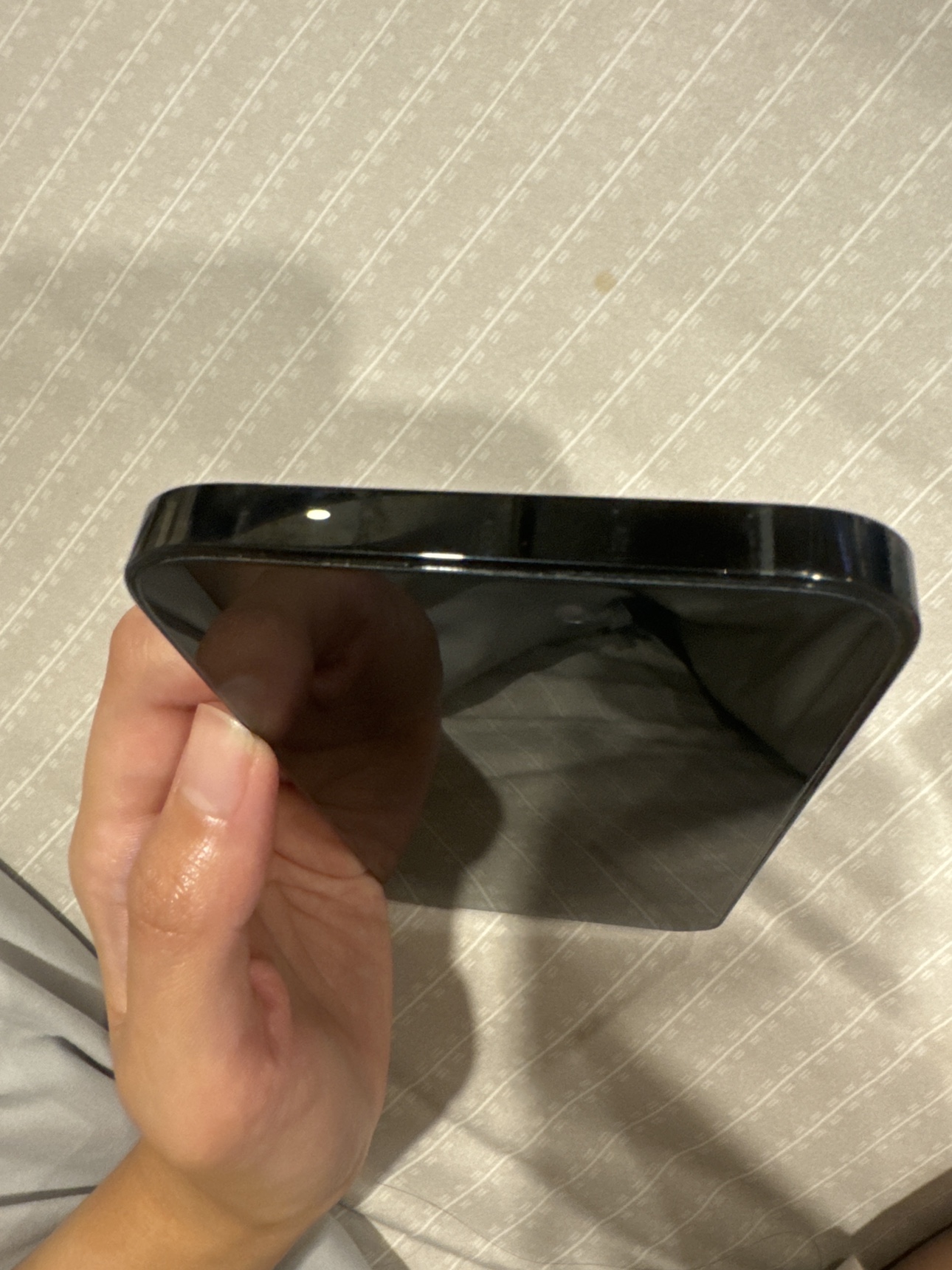 iPhone 14 Pro Max - photo 3