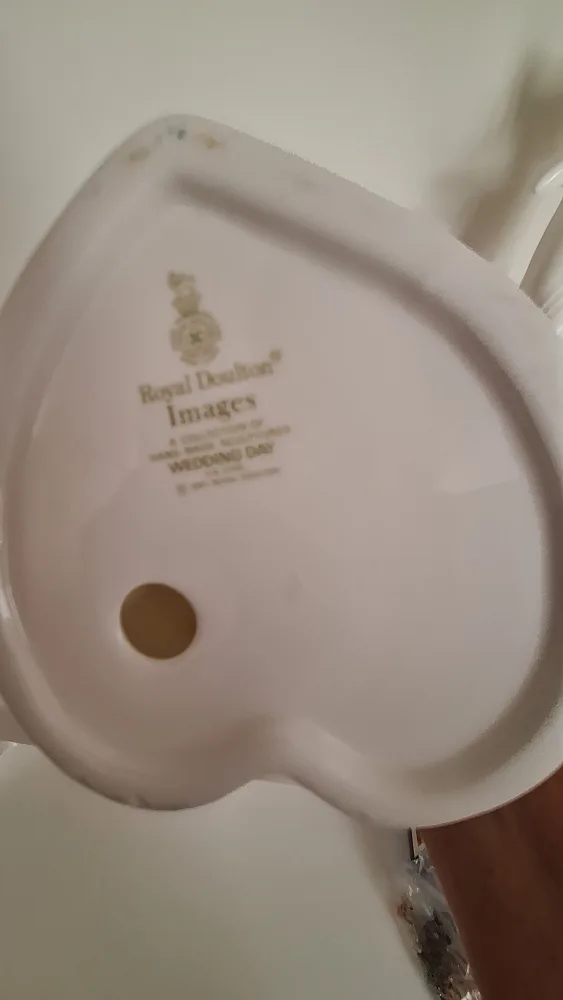 Royal Doulton Figurines - Images Figurines image indicator(6)