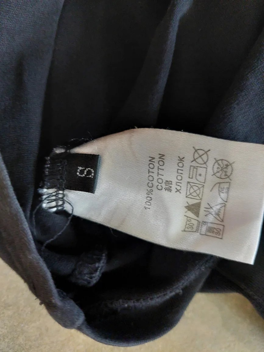 Givenchy T-shirt size Small image indicator(3)