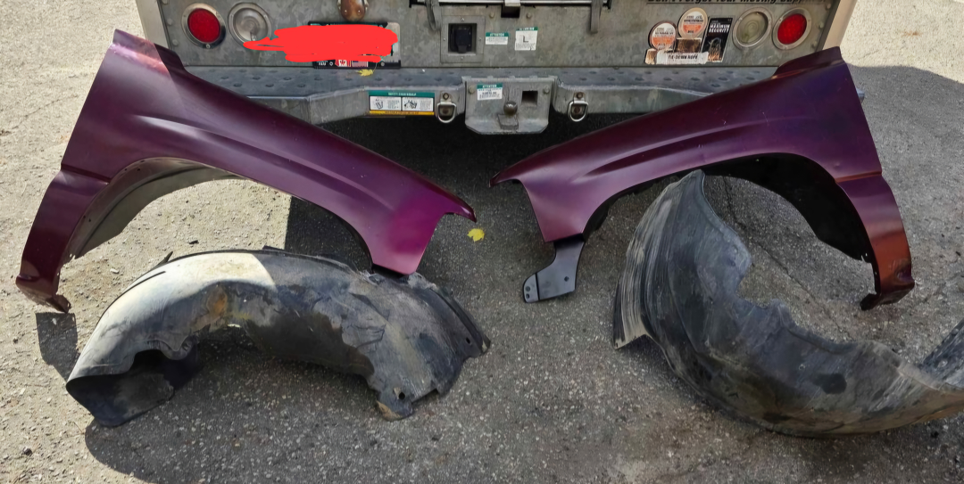 99-02 Chevy Silverado Fenders Inner  and outers