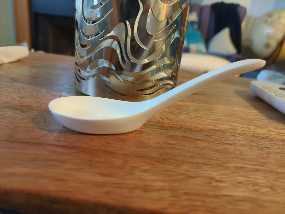 Set of 10 White Ceramic Soup/Appy Spoons image indicator(2)