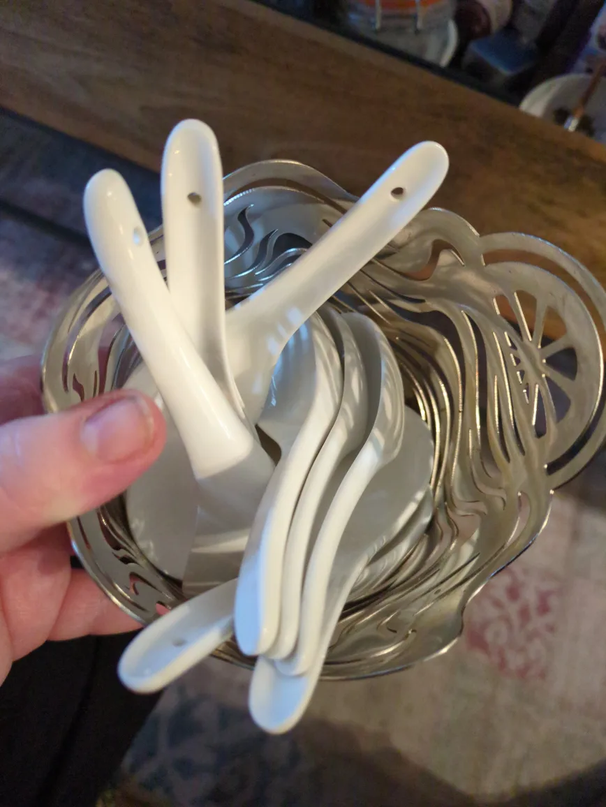 Set of 10 White Ceramic Soup/Appy Spoons image indicator(4)