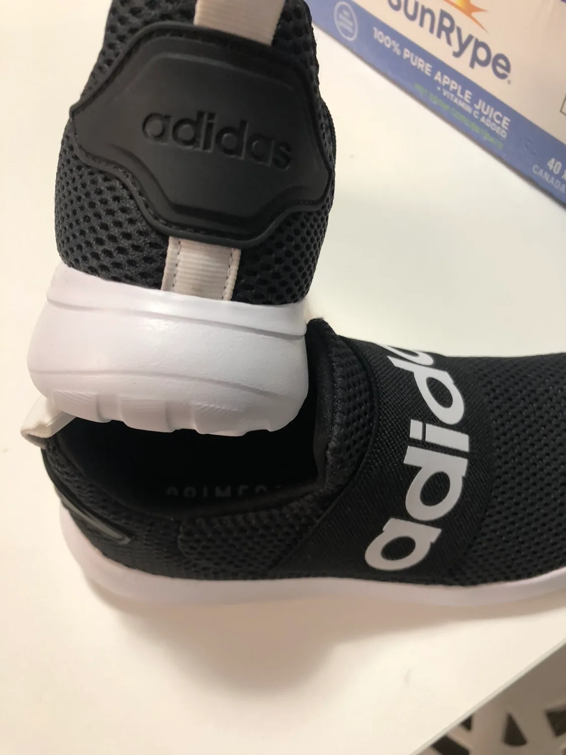 Boy shoes image indicator(2)