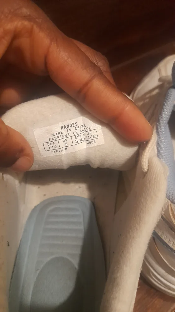 New Balance White Running + UGG Shoes"🧡" image indicator(3)