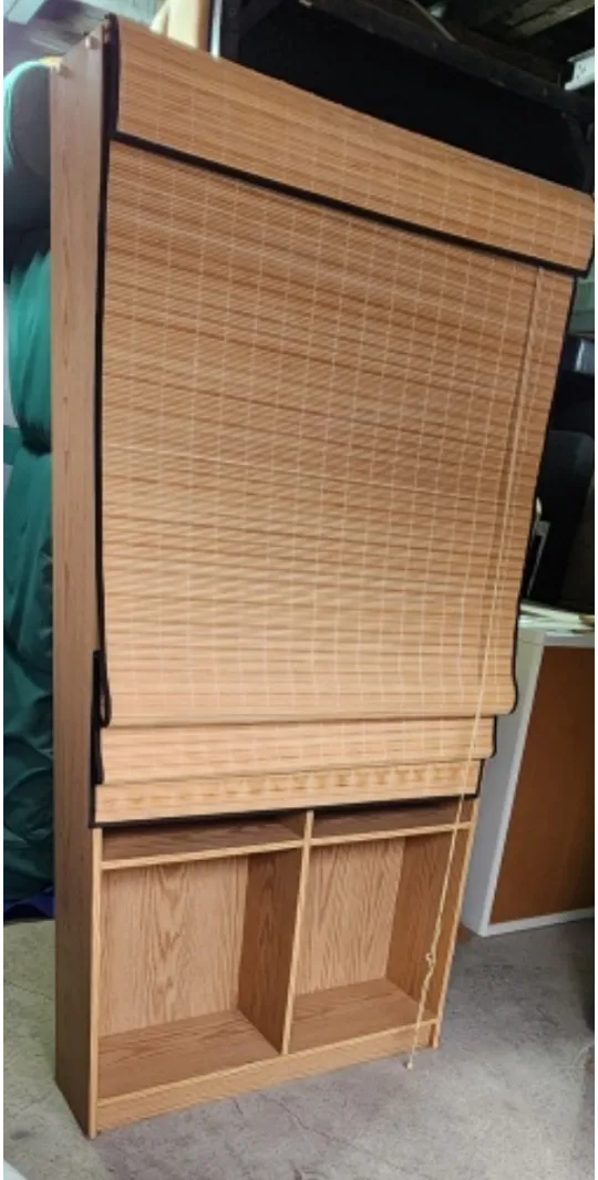 Bookshelf with Bamboo blinds image indicator(5)