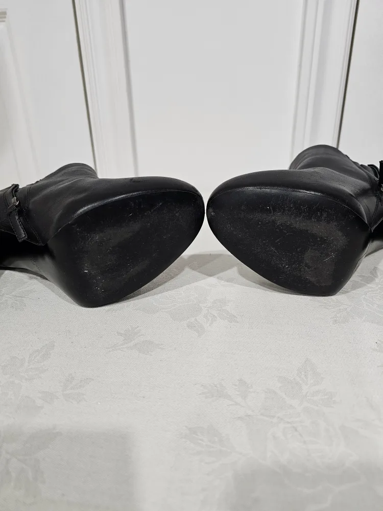 Nine West Black Ankle Boots image indicator(6)