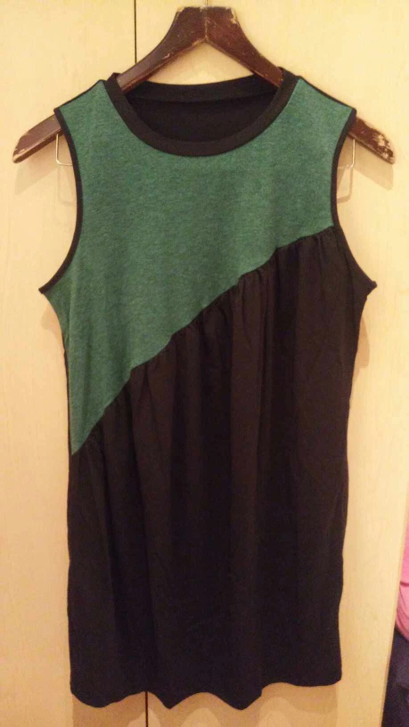 Green and Black Sleeveless Dress