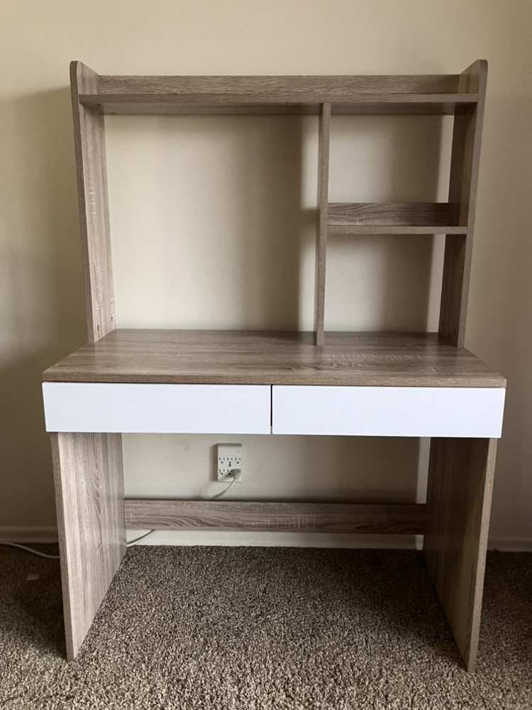 Gorgeous desk with beautiful (removable) hutch