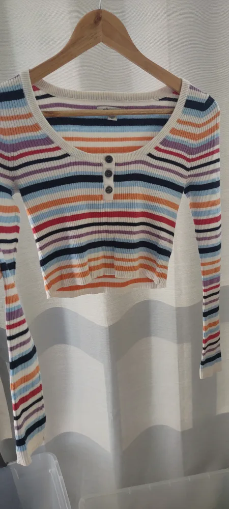American Eagle Striped Crop Top image indicator(6)