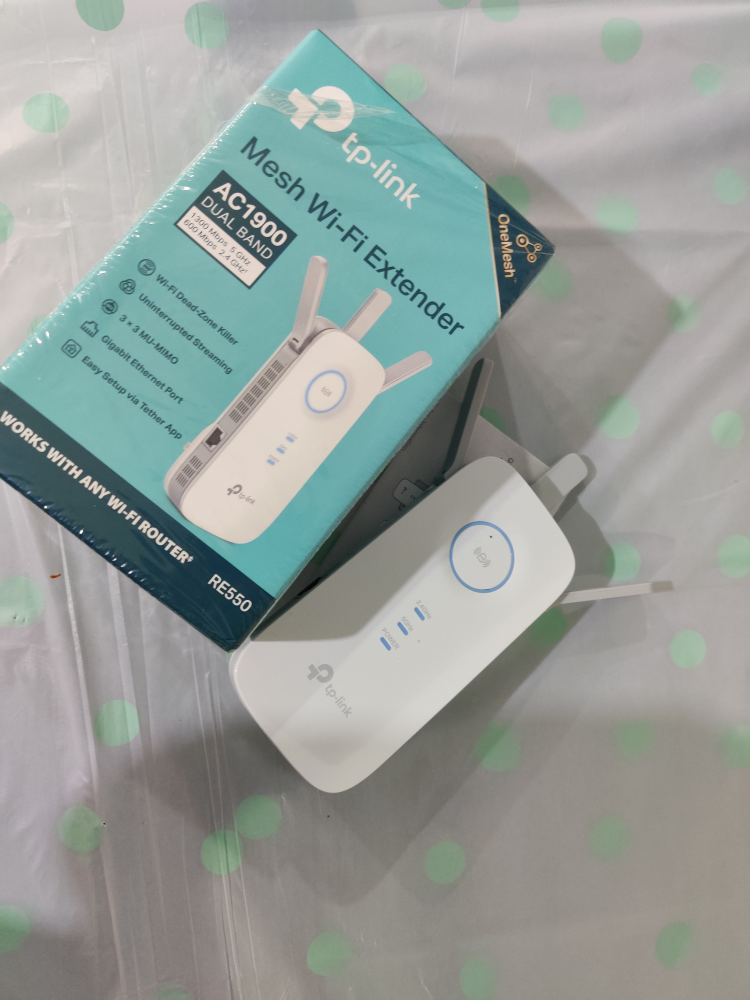 TP-Link AC1900 Mesh Wi-Fi Extender RE550