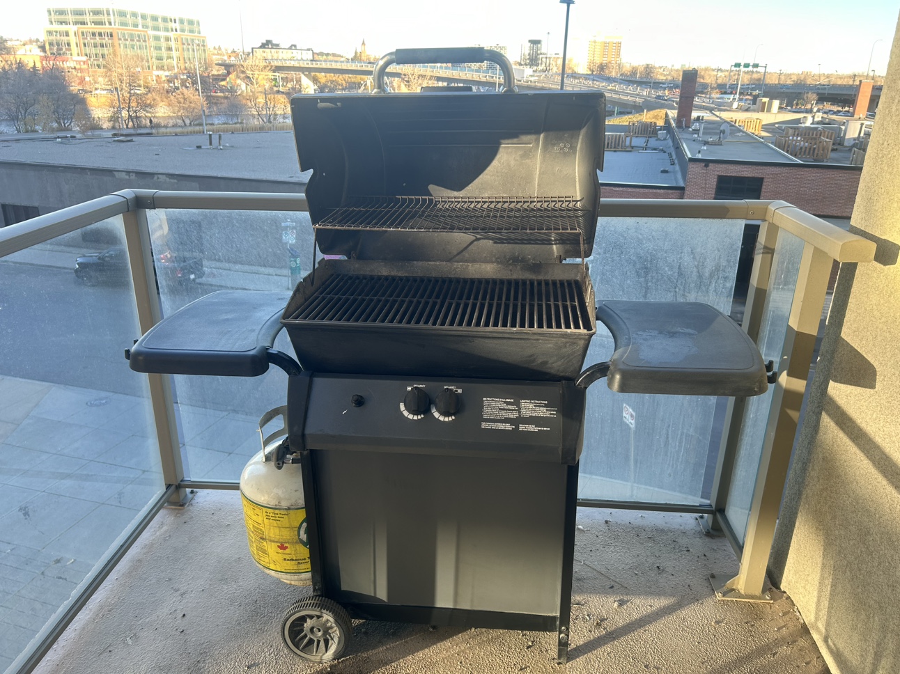 Propane BBQ - photo 2