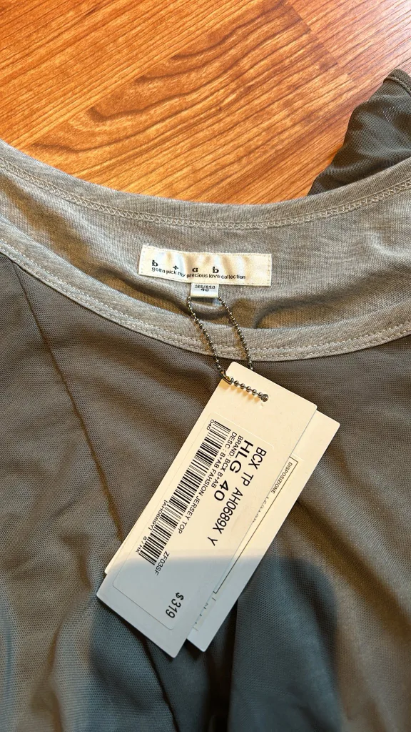 b + a b women T-shirt image indicator(3)