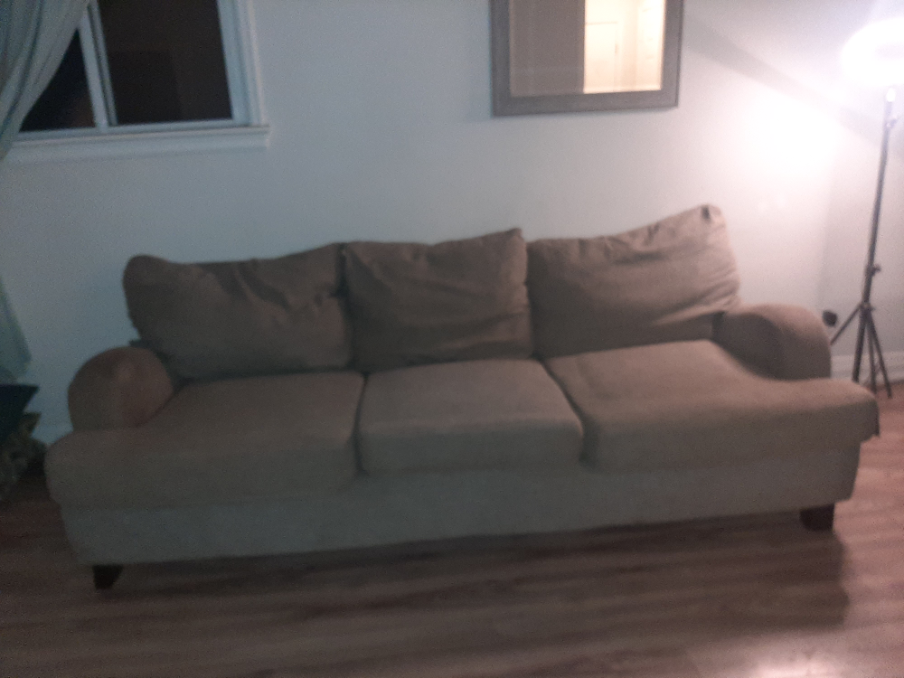 Comfy lounge suite / sofa. 1 x 3 seater and 1 x 2 seater