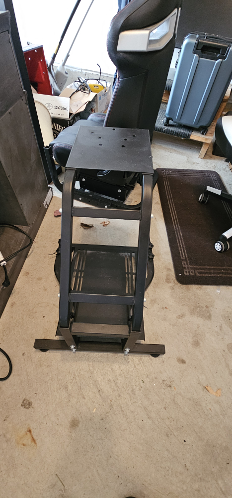 GT Omega Racing Seat with Stand - photo 2