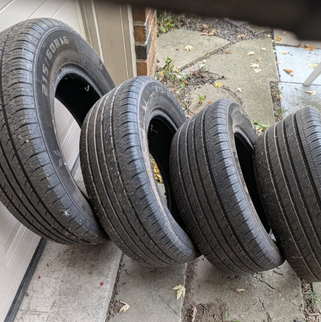 Set of 4 215/60R16 Kapsen Tires - photo 2
