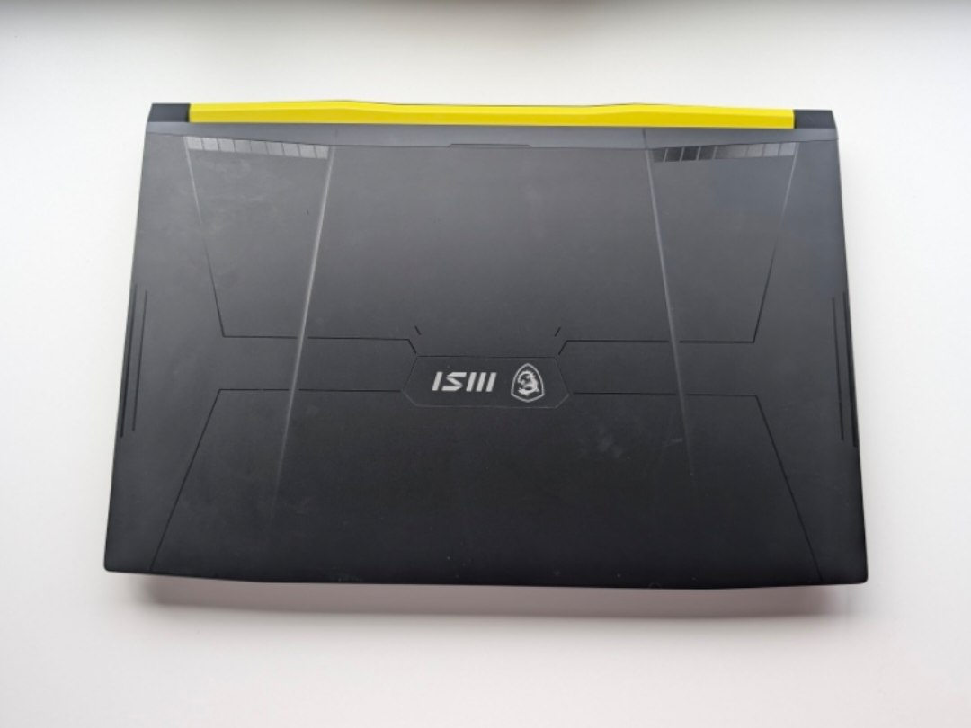 MSI Crosshair B12UGZ-400CA Gaming Laptop (Used, Not Functional) - photo 2