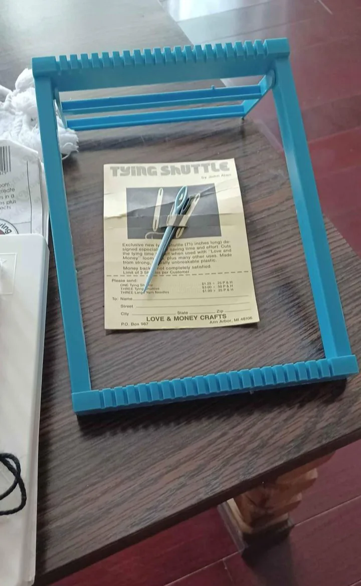 Granny Square Lap Weaving Starter Kit image indicator(4)