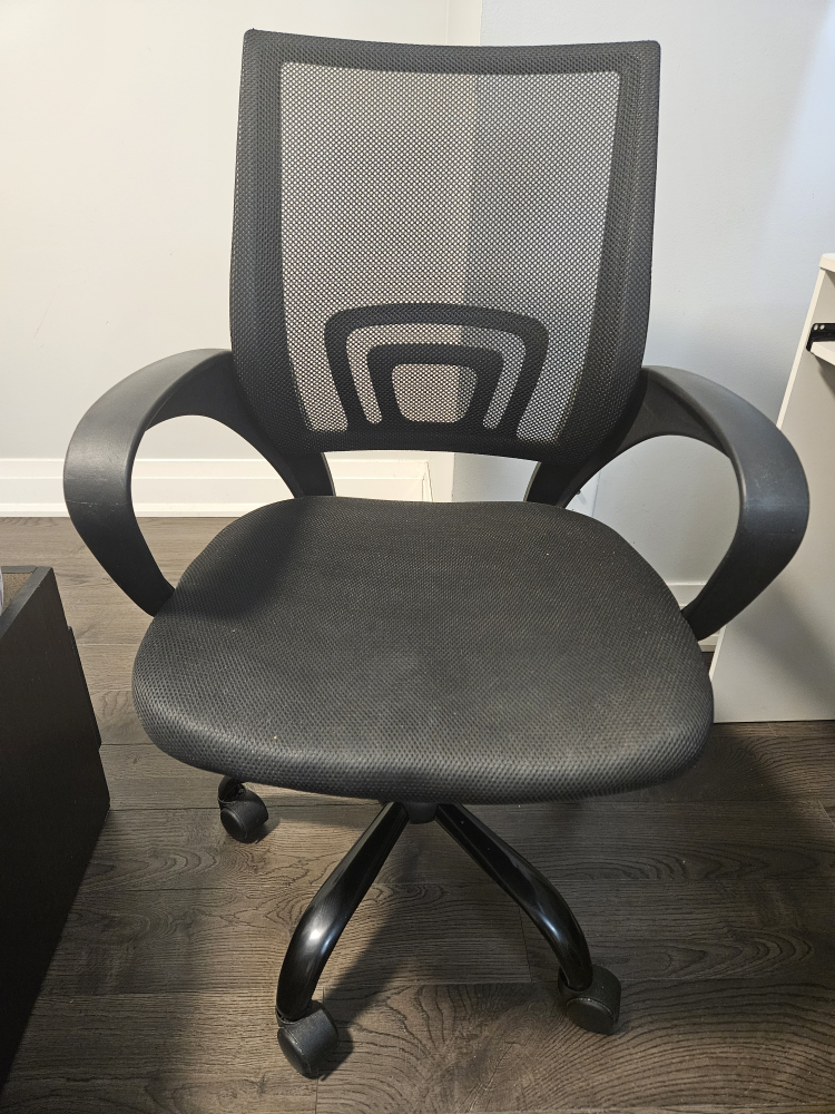 Black Mesh Office Chair
