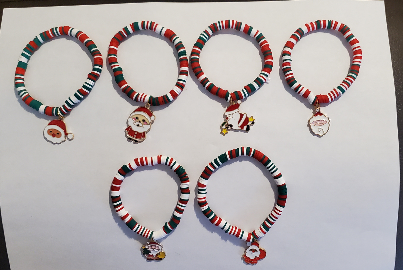 Christmas-themed Heishi Polymer Clay Bracelet