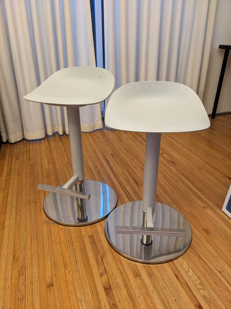 Set of 2 White Bar Stools