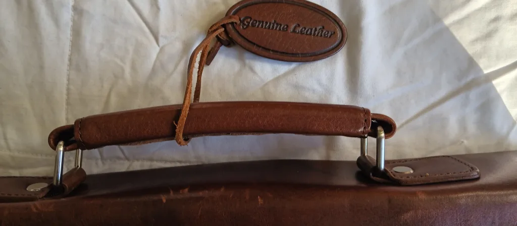 New without tag Andrew Marc Leather Briefcase image indicator(7)