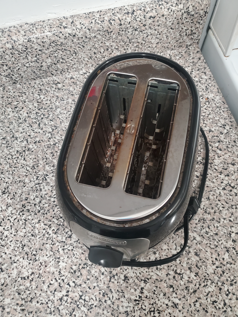 Black and Decker Toaster - photo 3