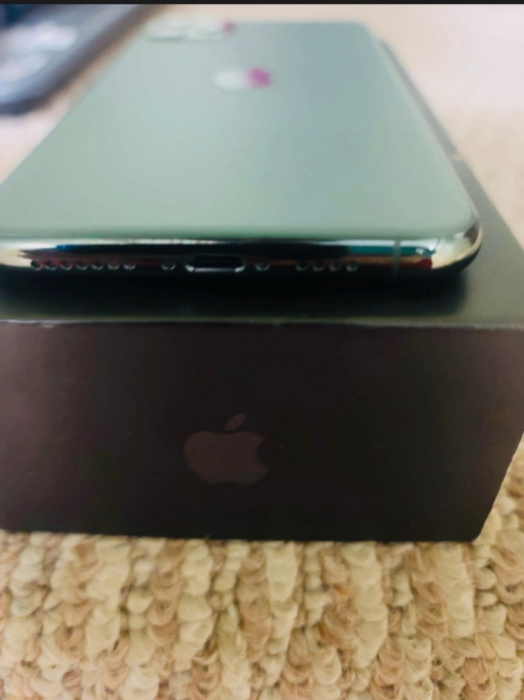 iPhone 11 Pro Max 64GB Midnight Green - photo 4