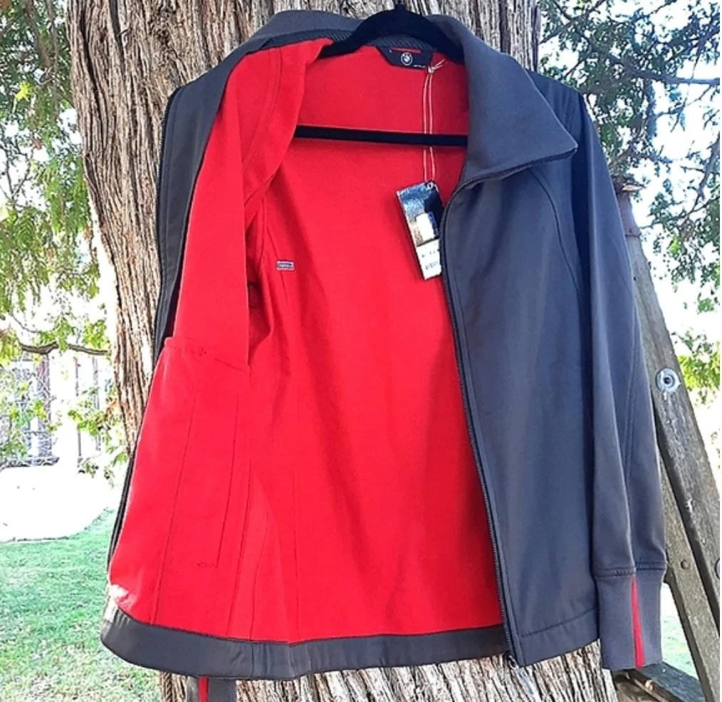 Giftable Brand New W Tags - BMW Jacket image indicator(3)