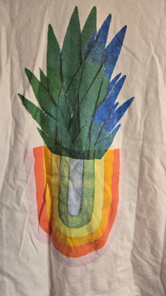 Old Navy Pineapple Tank Top #Freecycle image indicator(2)