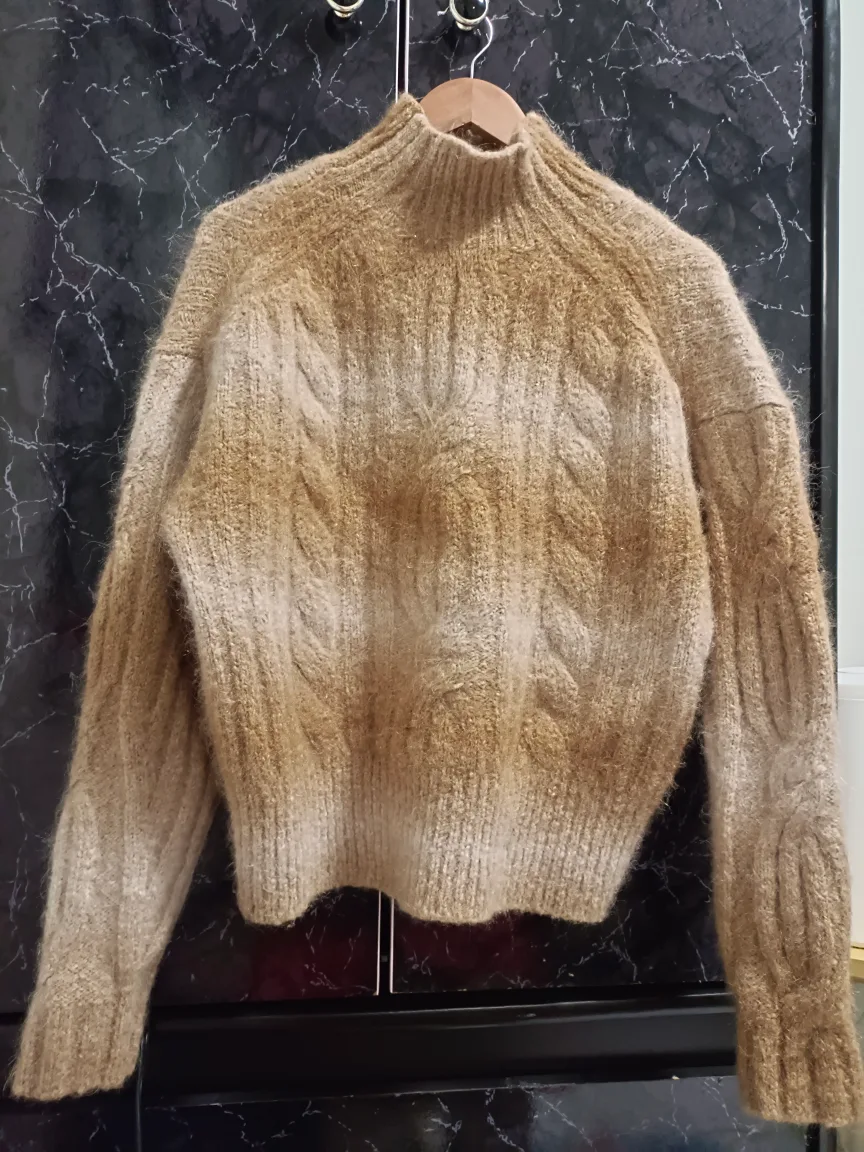 Banana Republic Sweater (Moving Sale) thumbnail