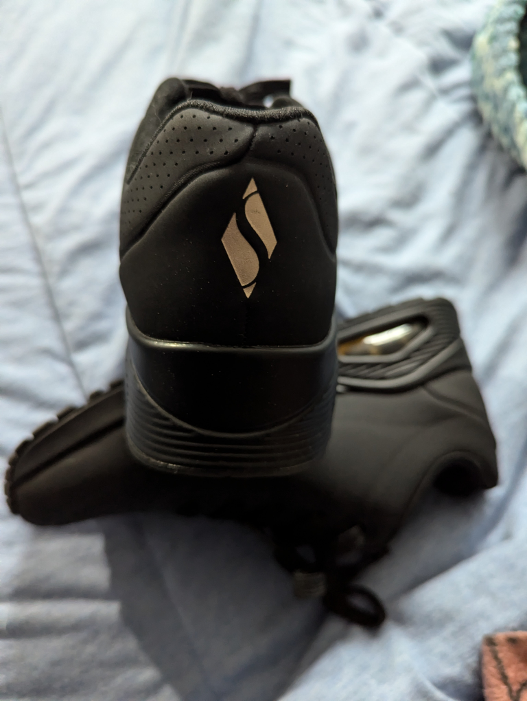 sketchers size 6.5 - photo 2