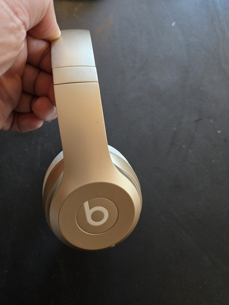 Beats by Dre Solo3 Wireless Headphones - photo 3