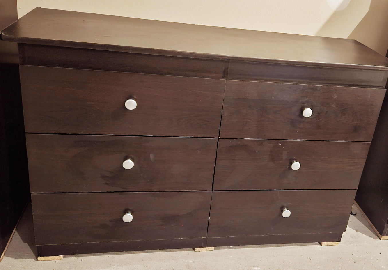 Dark Brown 6-Drawer Dresser