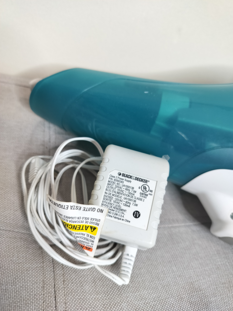 Black + Decker Dustbuster Handheld Vacuum - photo 5