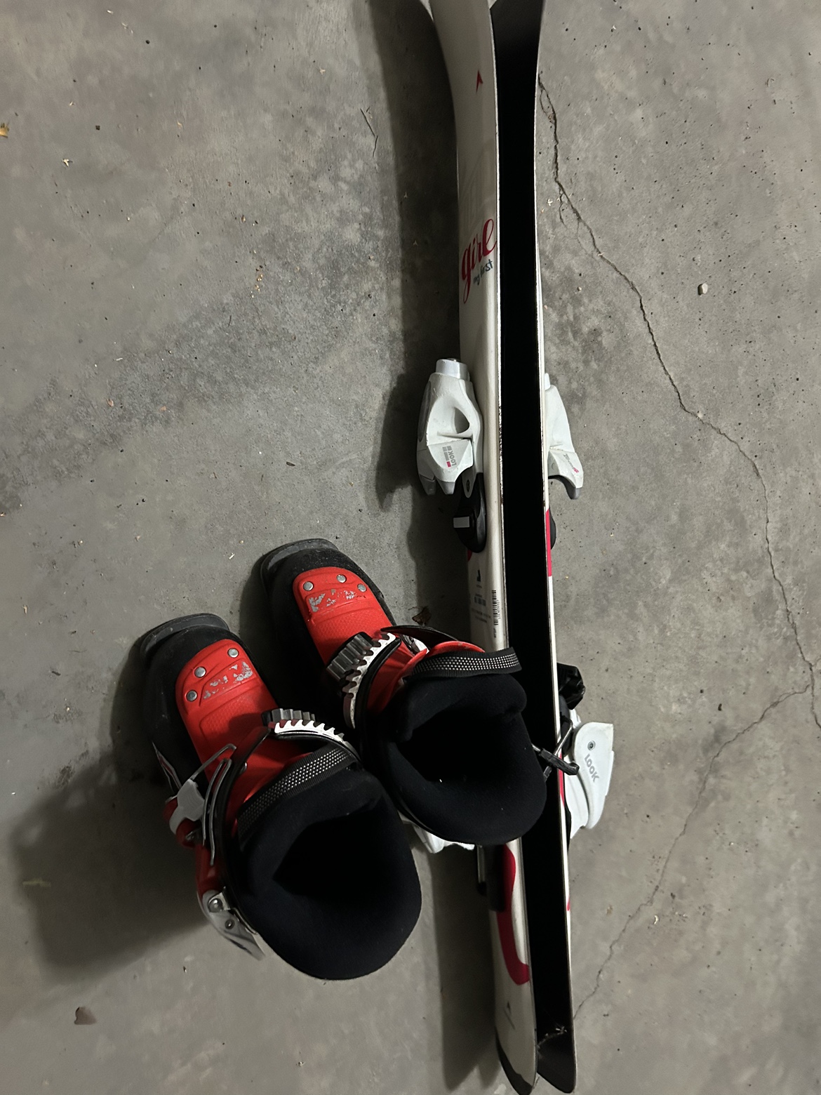 Rossignol skis and boots - photo 2