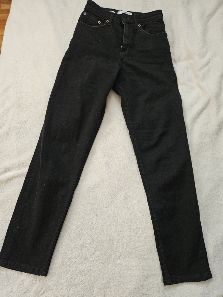 Black Mom Jeans