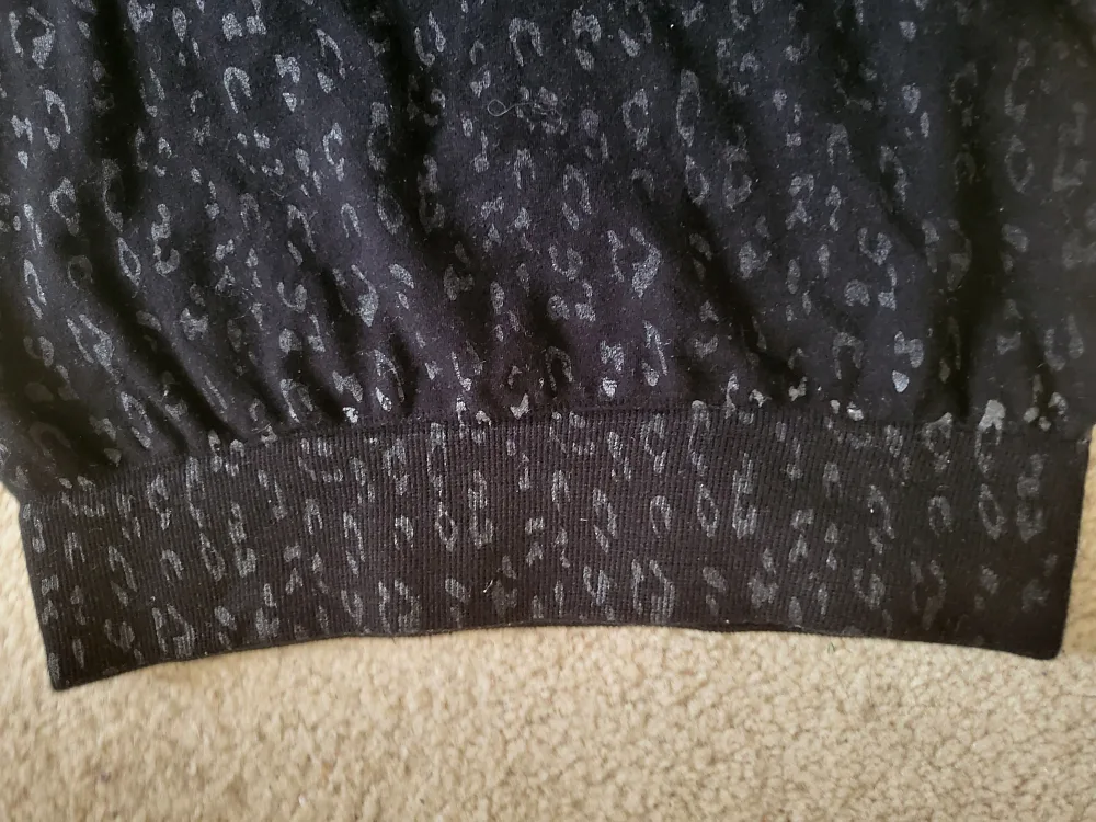 Black Leopard Print Leggings image indicator(3)