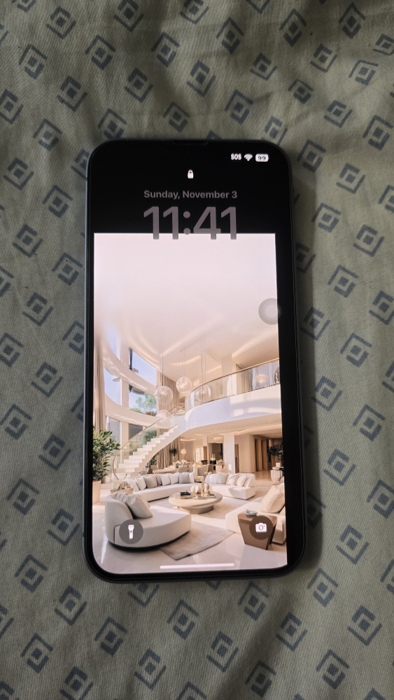 iPhone 14 plus - 128GB - Blue - Excellent Condition - photo 4