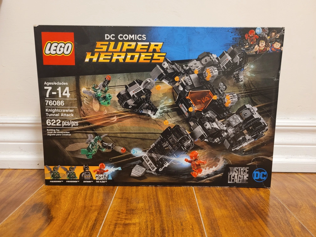 LEGO 76086 DC Comics Super Heroes Knightcrawler Tunnel Attack Karrot