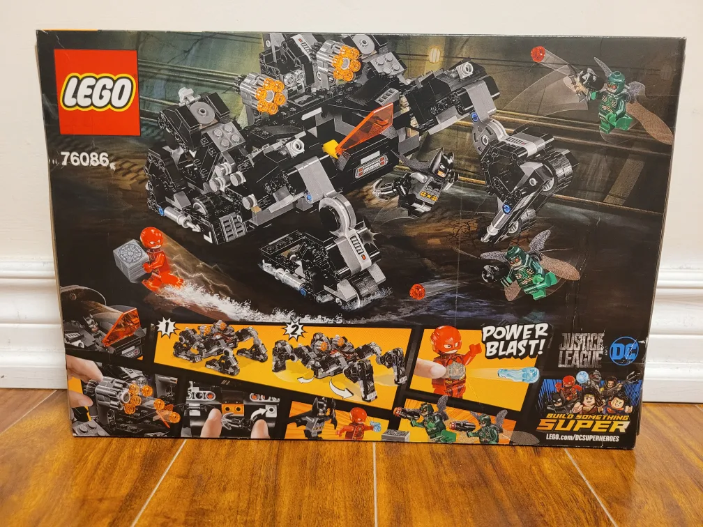 LEGO 76086 DC Comics Super Heroes Knightcrawler Tunnel Attack image indicator(2)