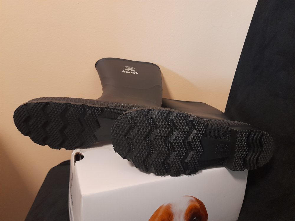 Kamik boots, size 4 - photo 3
