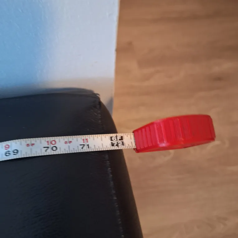 Black Leather Sofa image indicator(2)