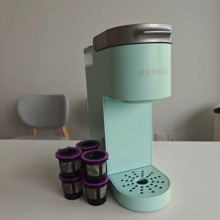 Keurig K-Mini K-Pod Coffee Maker thumbnail