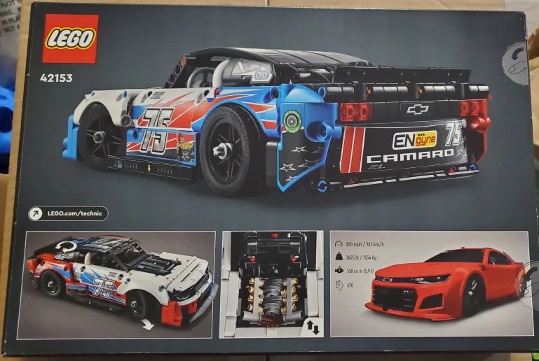 LEGO Technic NASCAR Chevrolet Camaro 42153 image indicator(2)